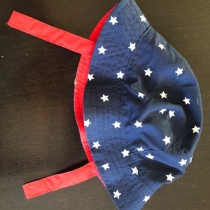 Carters 3-9 months sun hat with strap